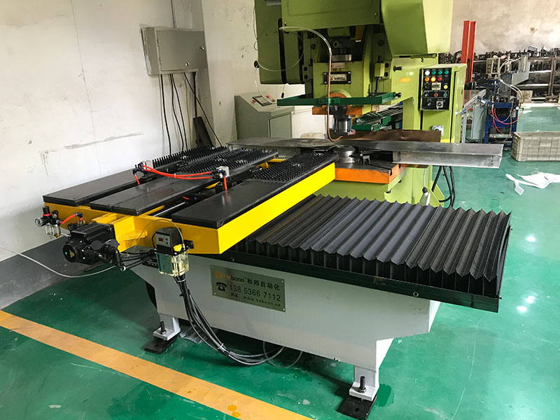 冲床自动送料机